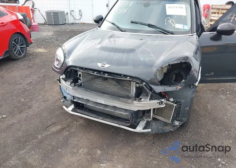 2018 Mini Countryman Cooper S z USA, uszkodzony, nr VIN WMZYT5C35J3E59959